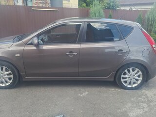 2011 Hyundai i30 I Рестайлинг, коричневый, 650000 рублей, вид 4