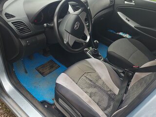 2012 Hyundai Solaris I, серый, 650000 рублей, вид 5