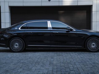 2023 Mercedes-Benz Maybach S-Класс 580 II (Z223), чёрный, 21000000 рублей, вид 2