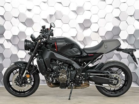 2023 Yamaha XSR900, чёрный, 927000 рублей, вид 4