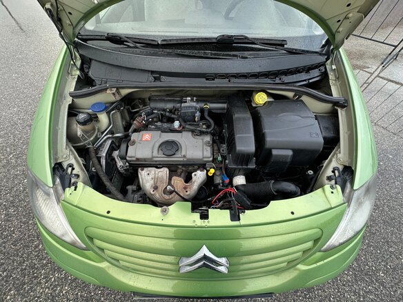 2004 Citroen C3 I, зелёный, 447000 рублей - вид 11