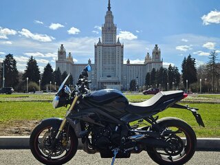 2013 Triumph Street Triple, чёрный, 570000 рублей, вид 4