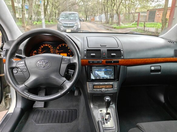 2008 Toyota Avensis II Рестайлинг, зелёный, 750000 рублей - вид 7