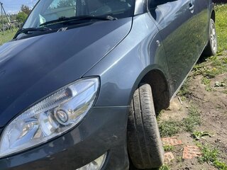 2013 Skoda Fabia II Рестайлинг, серый, 550000 рублей, вид 5