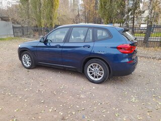 2021 BMW X3 20d xDrive III (G01), синий, 5000000 рублей, вид 3