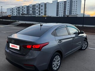 2017 Hyundai Solaris II, серый, 1070000 рублей, вид 1