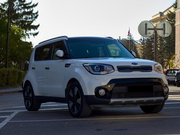 2018 Kia Soul II Рестайлинг, белый, 2000000 рублей