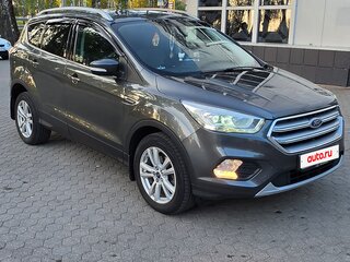 2018 Ford Kuga II Рестайлинг, серый, 1910000 рублей, вид 5