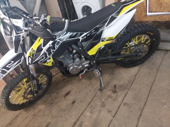 2024 JMC 250 FR, жёлтый, 155000 рублей - вид 1