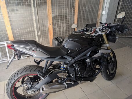 2016 Triumph Street Triple, чёрный, 600000 рублей, вид 2