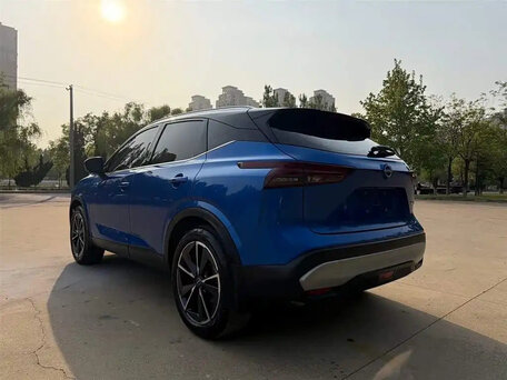 2023 Nissan Qashqai III, синий, 2000000 рублей, вид 4