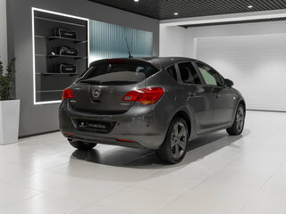 2011 Opel Astra J, серый, 545000 рублей, вид 4