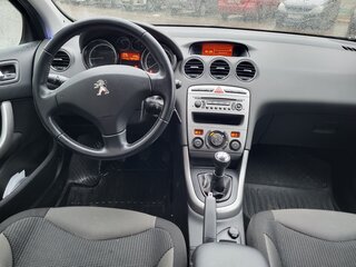 2012 Peugeot 308 I Рестайлинг, чёрный, 585000 рублей, вид 4