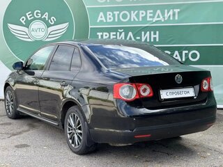 2010 Volkswagen Jetta V, чёрный, 420000 рублей, вид 4