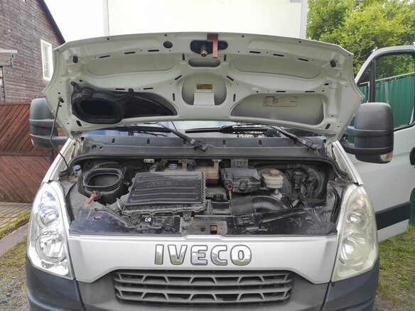 2013 Iveco Daily, белый, 1500000 рублей - вид 2