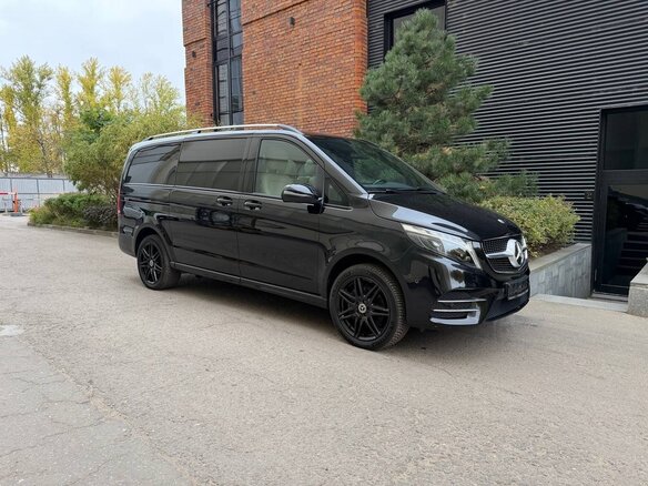 2023 Mercedes-Benz V-Класс Long 300 d длинный III (W447) Рестайлинг, чёрный, 9400000 рублей - вид 3
