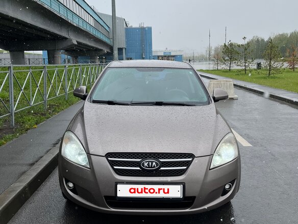 2009 Kia Ceed I, бежевый, 560000 рублей - вид 2