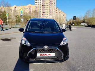 2020 Toyota Sienta II Рестайлинг, чёрный, 1350000 рублей, вид 3