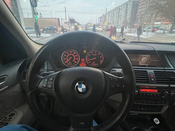 2008 BMW X5 3.0si II (E70), золотистый, 1650000 рублей - вид 8