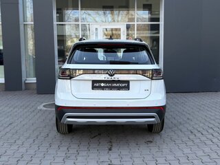 2025 Volkswagen Tharu XR 300 TSI, белый, 3049900 рублей, вид 5