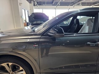 2026 Audi Q8 50 TDI I (4M) Рестайлинг, серый, 12400000 рублей, вид 3