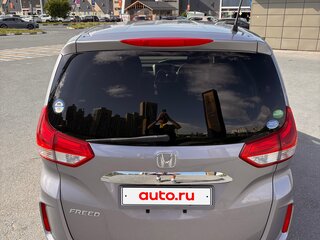 2020 Honda Freed II Рестайлинг, серый, 1700000 рублей, вид 4