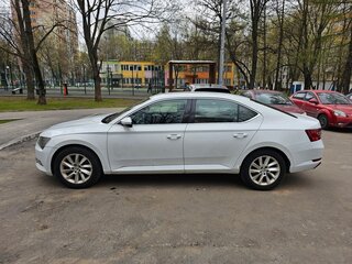 2018 Skoda Superb III, белый, 1400000 рублей, вид 3