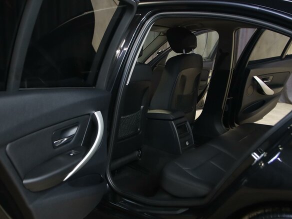 2013 BMW 3 серии 320i VI (F3x), чёрный - вид 5