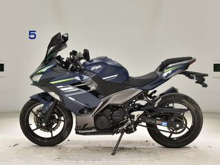 2021 Kawasaki Ninja 400, синий, 620000 рублей, вид 2