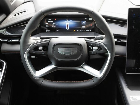 2026 Geely Preface I, чёрный, 3296691 рублей - вид 15