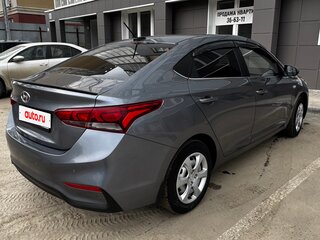 2017 Hyundai Solaris II, серый, 1190000 рублей, вид 5