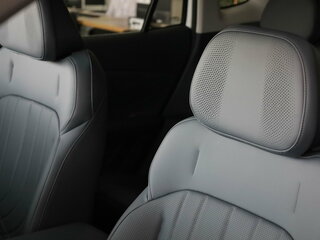 2026 Geely EX5 Гибрид EM-R, белый, 3829990 рублей, вид 3