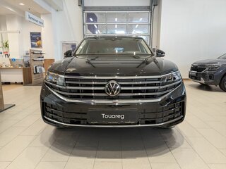 2026 Volkswagen Touareg III Рестайлинг, чёрный, 11900000 рублей, вид 2
