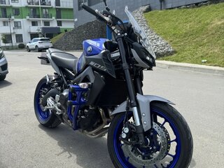 2020 Yamaha MT-09 (FZ-09), синий, 1000000 рублей, вид 2