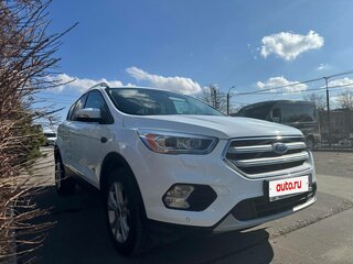 2016 Ford Kuga II Рестайлинг, белый, 1635000 рублей, вид 2