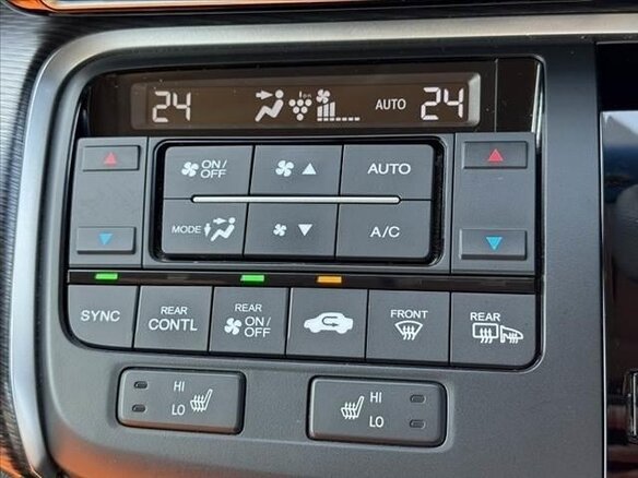 2022 Honda Stepwgn Spada V Рестайлинг, белый, 1610888 рублей - вид 19