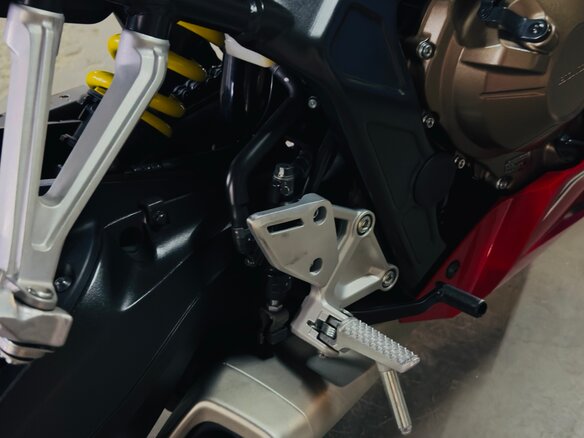 2020 Honda CBR 650R, красный, 900000 рублей - вид 10