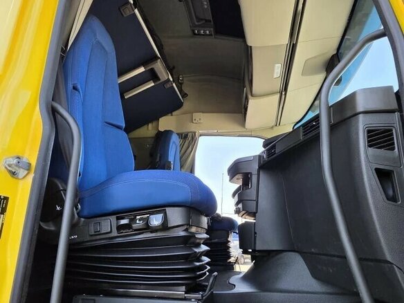 2021 Volvo FH, жёлтый, 9300000 рублей - вид 18