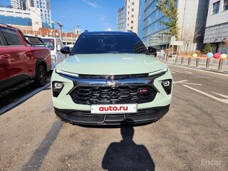 2023 Chevrolet TrailBlazer III Рестайлинг, зелёный, 1800123 рублей, вид 3
