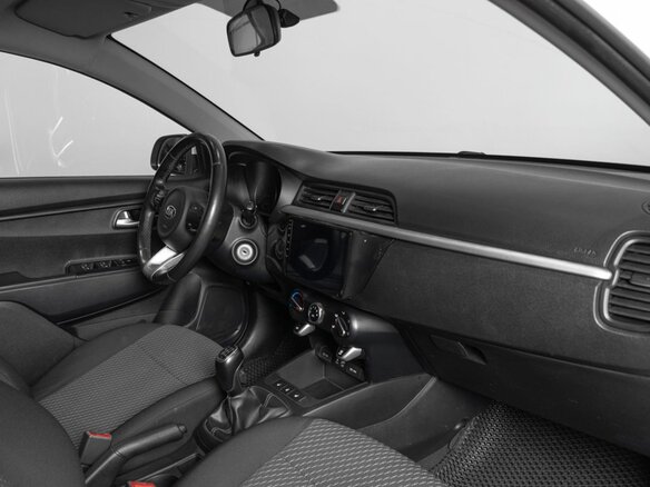 2019 Kia Rio IV, белый, 1156500 рублей - вид 6