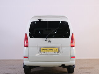 2002 Nissan Serena II (C24), белый, 629000 рублей, вид 5
