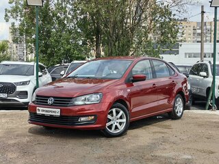 2016 Volkswagen Polo V Рестайлинг, красный, 709000 рублей, вид 1