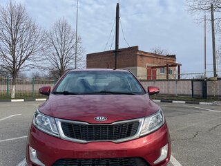 2013 Kia Rio 5-speed III, красный, 785000 рублей, вид 2