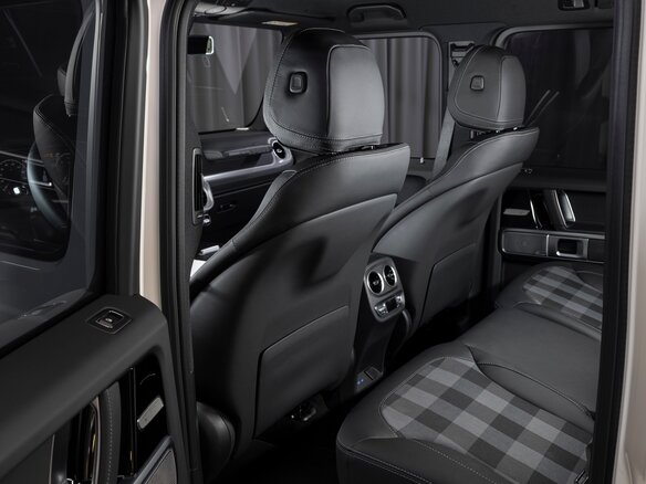 2025 Mercedes-Benz G-Класс 450 d III (W465) Рестайлинг, белый, 31107000 рублей - вид 23