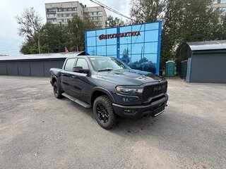 2026 Ram 1500 Quad Cab V Рестайлинг, синий, 10799999 рублей, вид 4