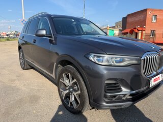 2020 BMW X7 30d I (G07), серый, 6000000 рублей, вид 3