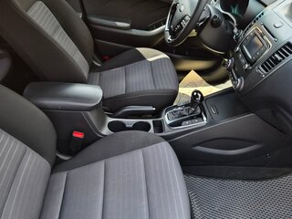 2018 Kia Cerato III Рестайлинг (Classic), серебристый, 1100000 рублей, вид 5