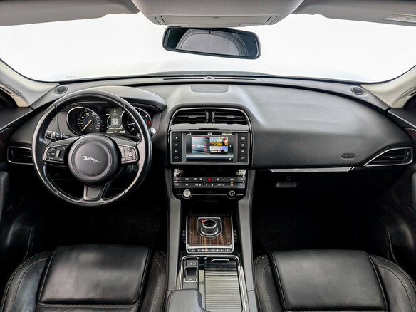 2016 Jaguar F-Pace I, белый - вид 13