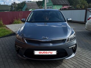 2017 Kia Rio IV, серый, 1550000 рублей, вид 4