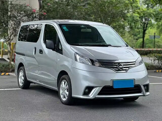 2016 Nissan NV200, серебристый, 1300000 рублей, вид 3